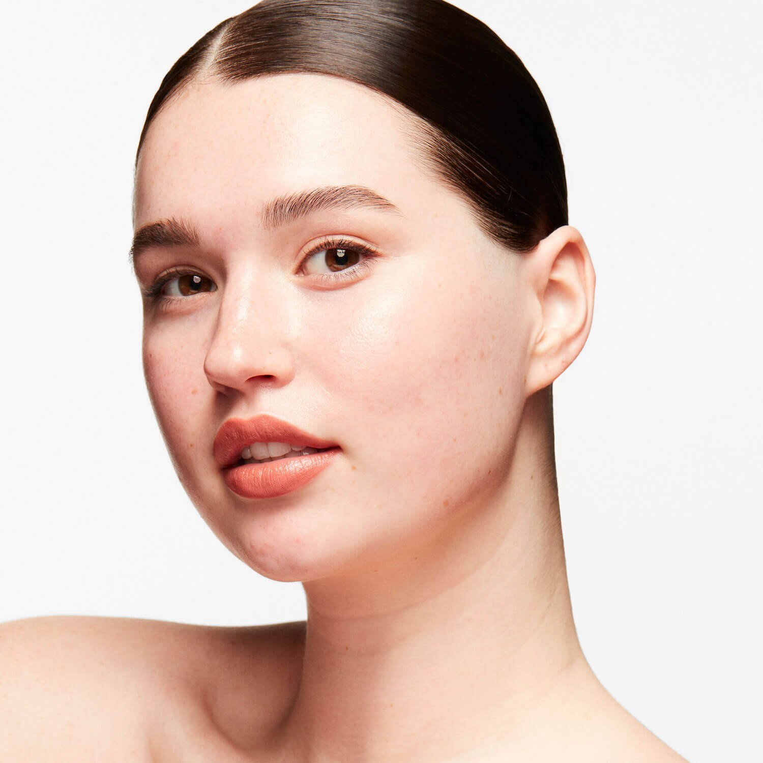 STROBE DEWY SKIN TINT (HIDRATANTE CON COLOR)